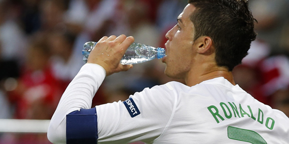 Pasted into ВОДАТА ЗА СПОРТСКИОТ ОРГАНИЗАM